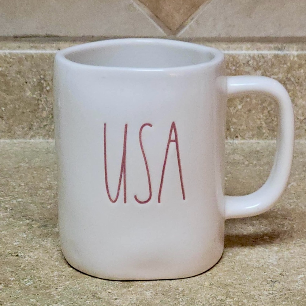 🇺🇸 Rae Dunn “USA” Coffee Mug 🇺🇸